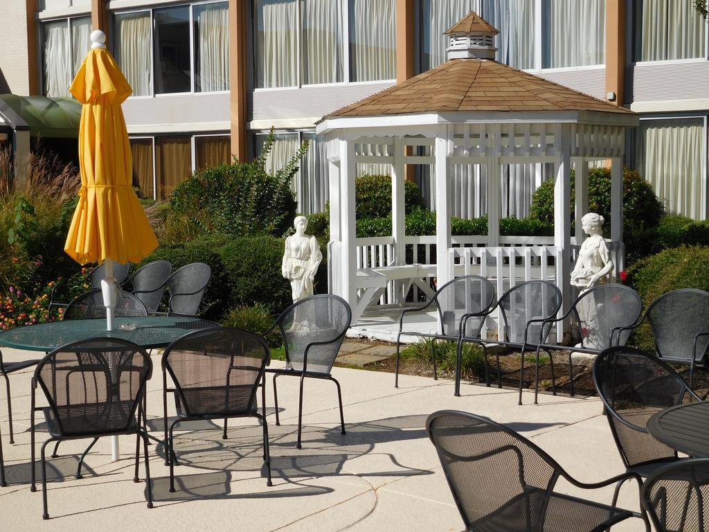 Wyndham Garden Greensboro Eksteriør bilde