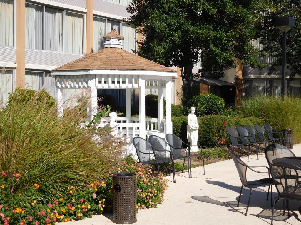 Wyndham Garden Greensboro Eksteriør bilde