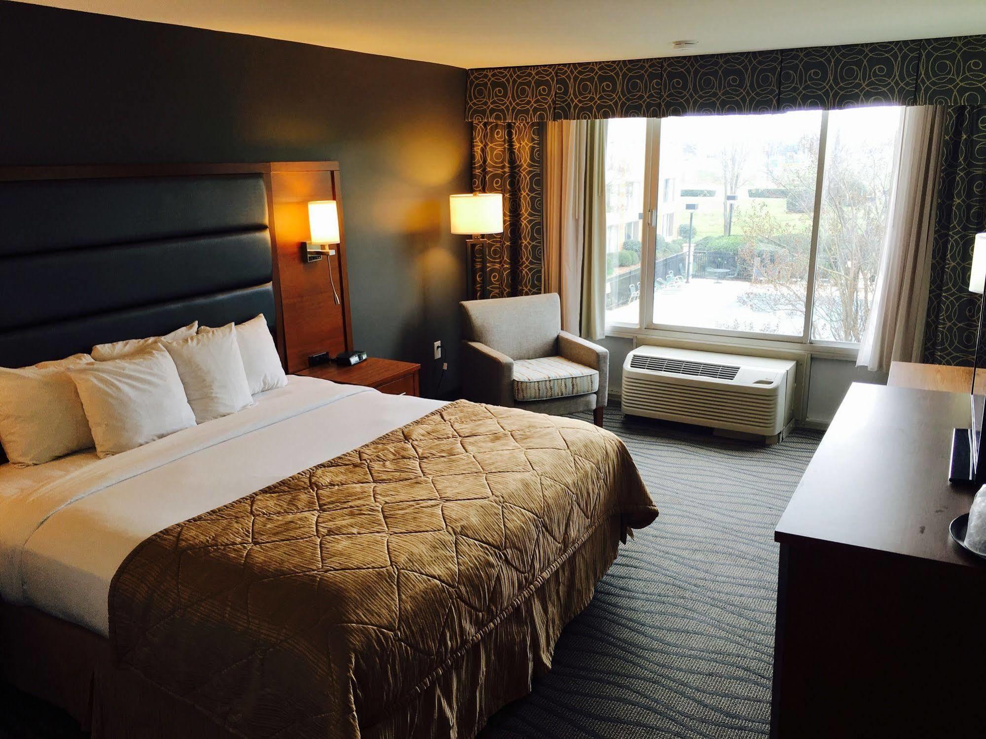 Wyndham Garden Greensboro Eksteriør bilde