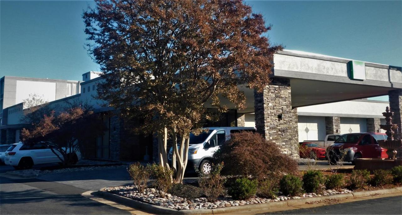 Wyndham Garden Greensboro Eksteriør bilde