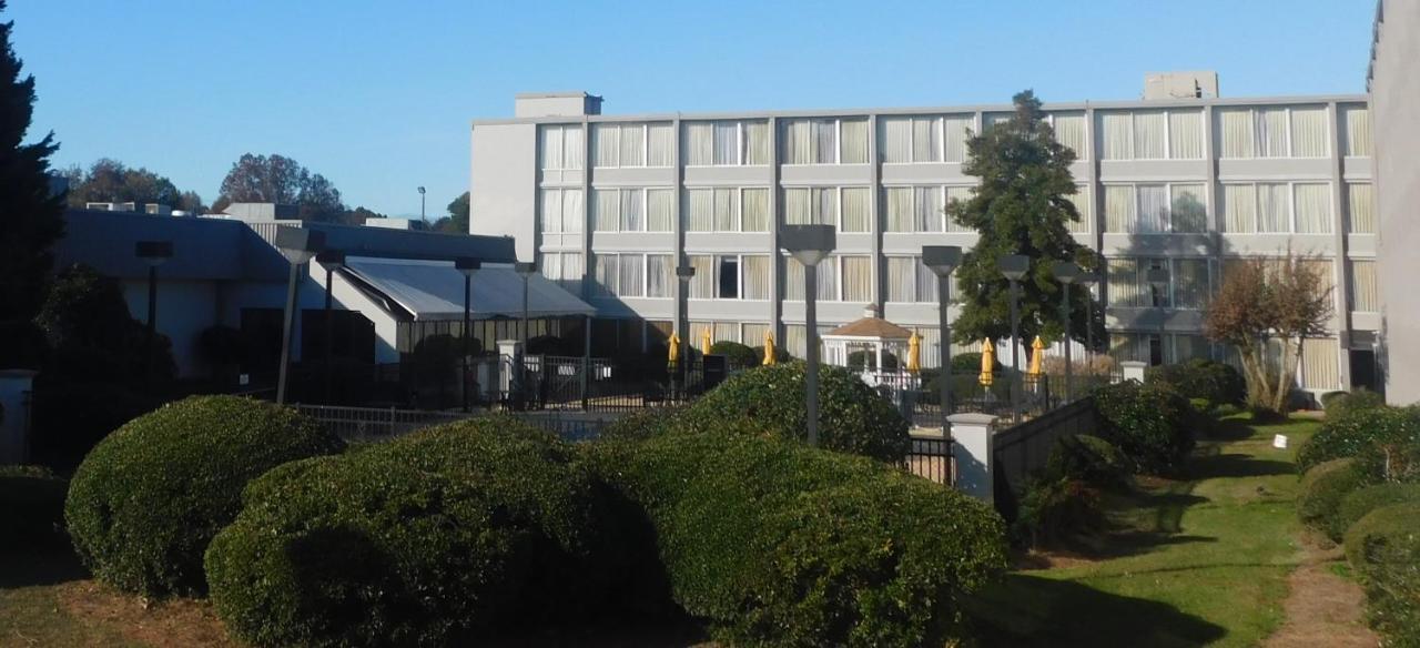 Wyndham Garden Greensboro Eksteriør bilde